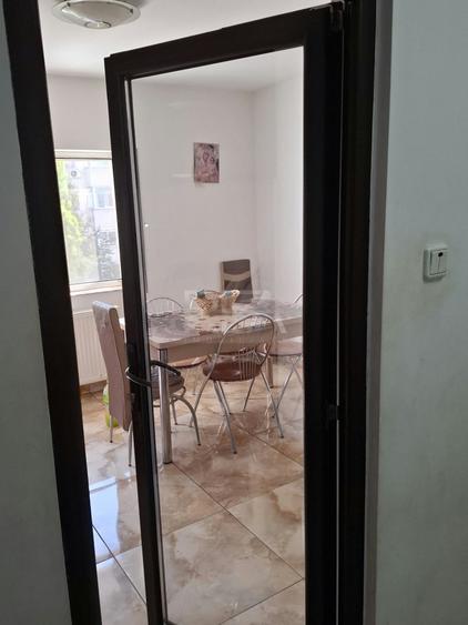 4 camere Vitan decomandat, et. 5, an 1989, metrou, 110 mp - 8