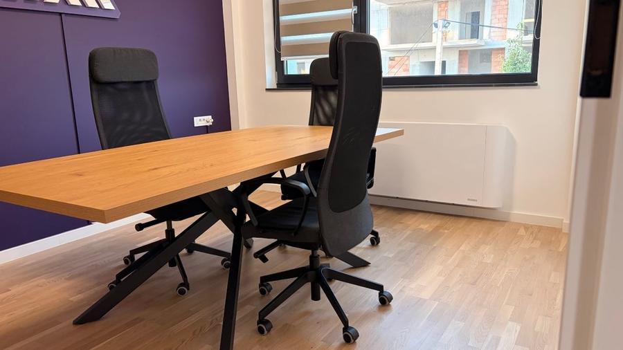 Apartament cu 3 camere, mobilat în Aradului