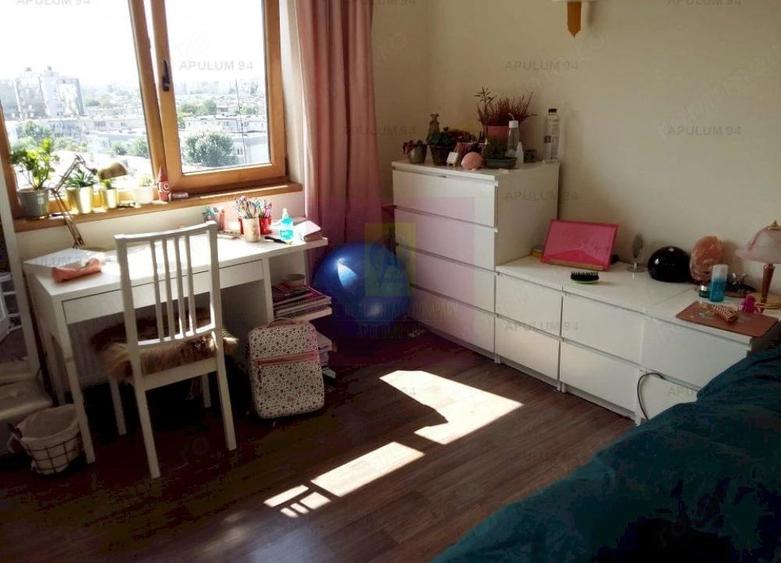 Apartament cu 4 camere decomandat în Vitan