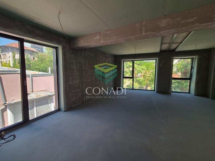 Apartament cu 2 camere decomandat în P-ța Victoriei