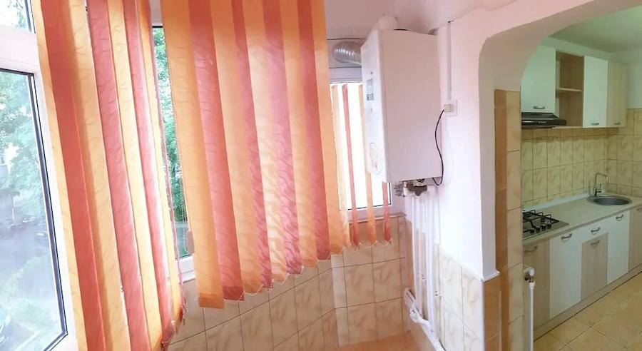 Apartament cu 2 camere decomandat în Călărași