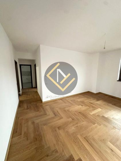 Apartament cu 2 camere decomandat în P-ta Presei Libere