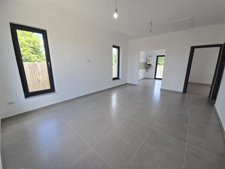 Casă individuală cu 3 camere cu Teren 270 Mp în Berceni
