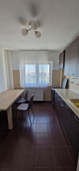 Apartament cu 3 camere decomandat în P-ța Muncii