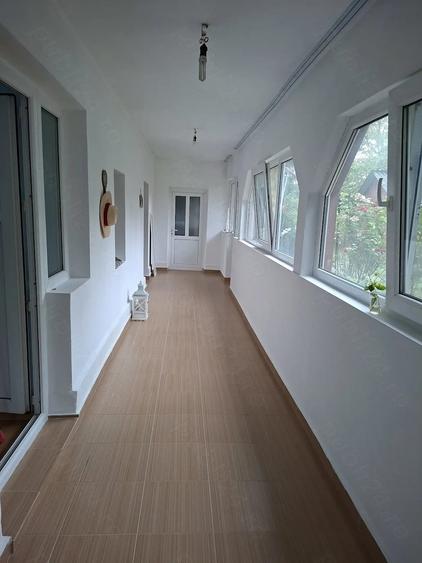 Casă cu 4 camere cu Teren 1360 Mp în Lipia