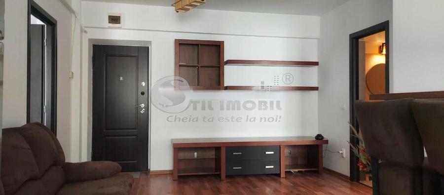 Apartament cu 3 camere decomandat în Bucșinescu