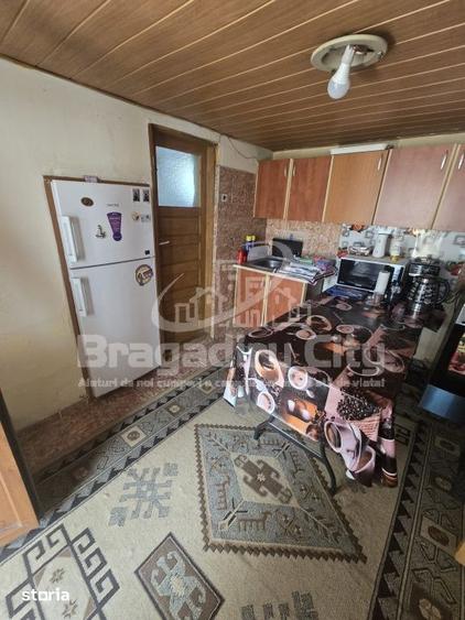 Casă cu 4 camere cu Teren 2553 Mp în Cornetu