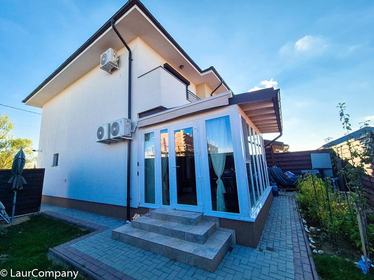 Duplex cu 4 camere cu Canalizare în Trivale