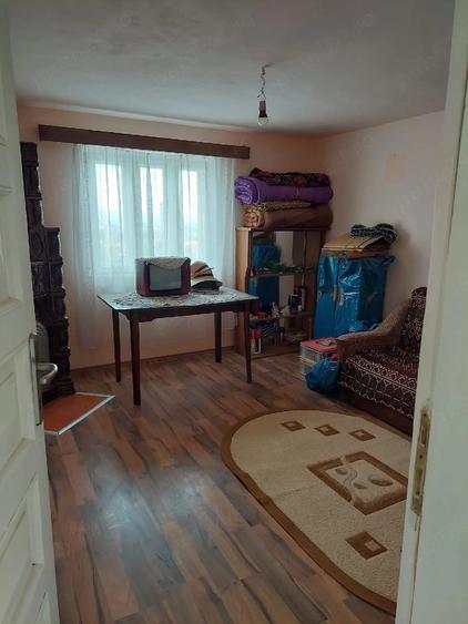 Casă cu 7 camere cu Teren 1200 Mp în Central