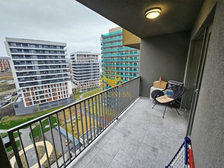 Apartament cu 3 camere semidecomandat, mobilat în Zorilor