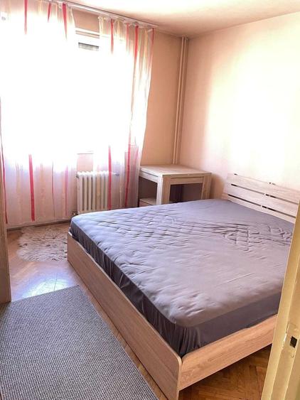 Apartament cu 3 camere decomandat în Ultracentral