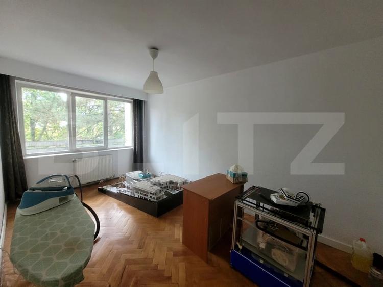 Apartament cu 3 camere semidecomandat, mobilat în Gheorgheni