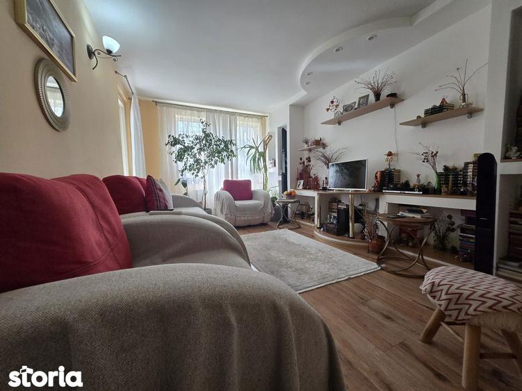 Apartament cu 3 camere de vanzare - B dul 1 Mai - 4