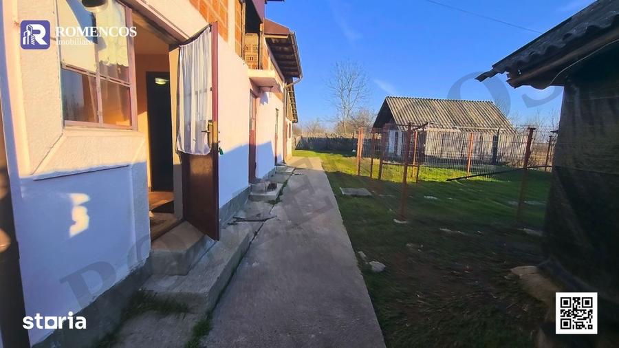 Casă cu 5 camere cu Teren 2558 Mp în Lunca