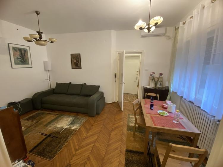 Apartament cu 3 camere semidecomandat, mobilat în Gara de Nord