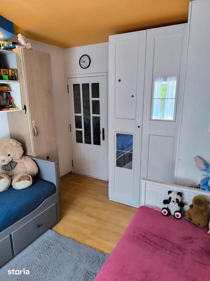 Apartament cu 3 camere decomandat în Obcini