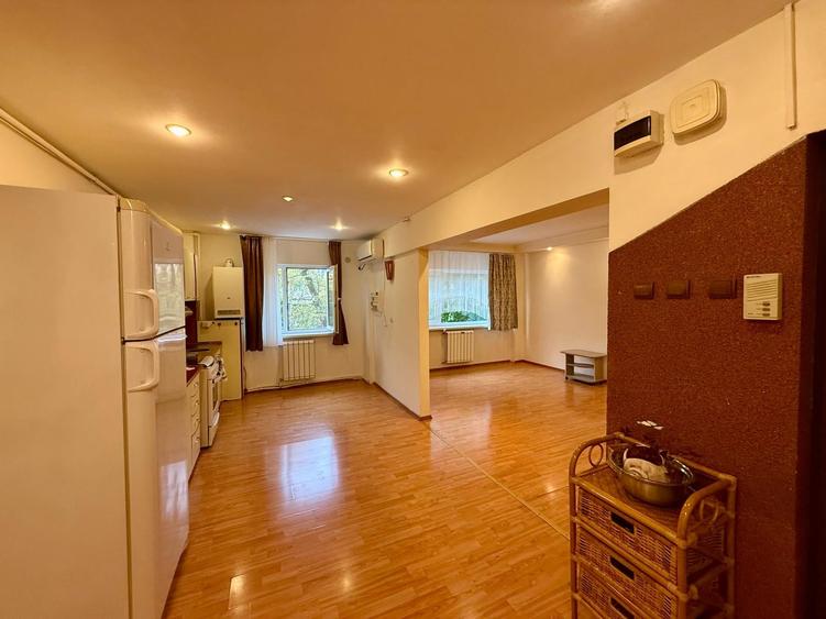 Apartament cu 3 camere decomandat în Mihai Eminescu