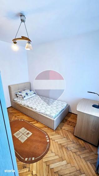Apartament cu 3 camere, mobilat în Precista
