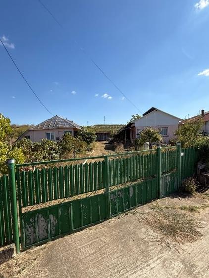Casă individuală cu 3 camere cu Canalizare în Dejești