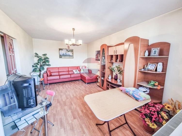 Apartament cu 2 camere decomandat, mobilat în Titulescu
