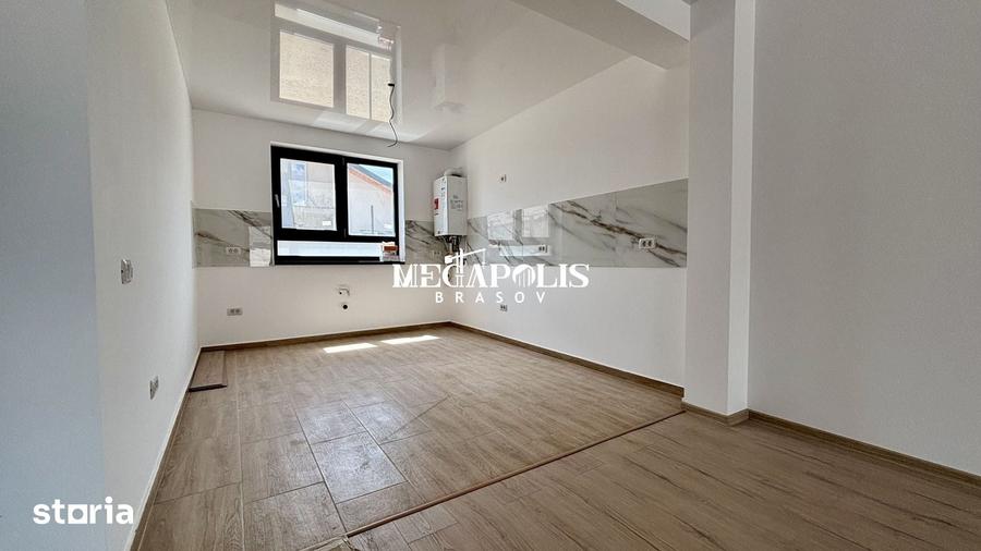 Casă cu 4 camere cu Teren 220 Mp în Tărlungeni