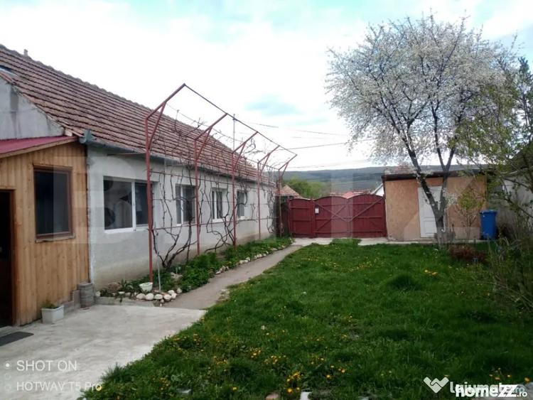 Casă cu 3 camere cu Teren 710 Mp în Central