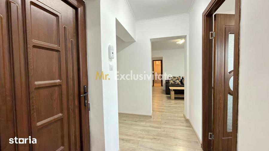 Apartament cu 3 camere semidecomandat în Central