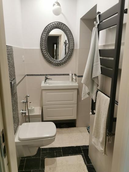 Apartament cu 3 camere decomandat în Traian