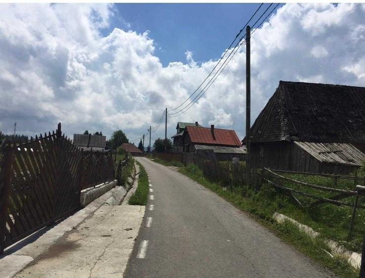 Teren de 1000 mp, în Bălcești (Beliș)