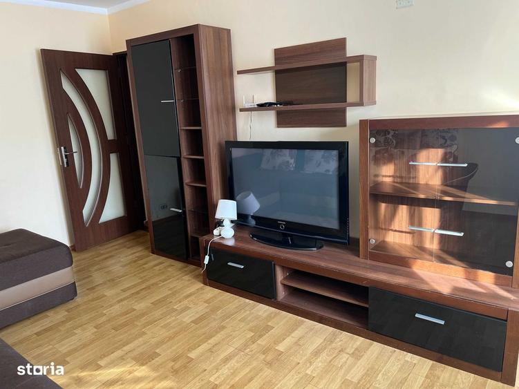 Apartament cu 2 camere decomandat în Nicolina