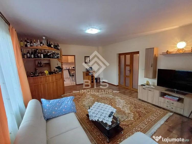 Casă cu 5 camere cu Teren 2194 Mp în Caila