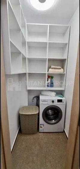 Apartament cu 2 camere decomandat, mobilat în Tractorul