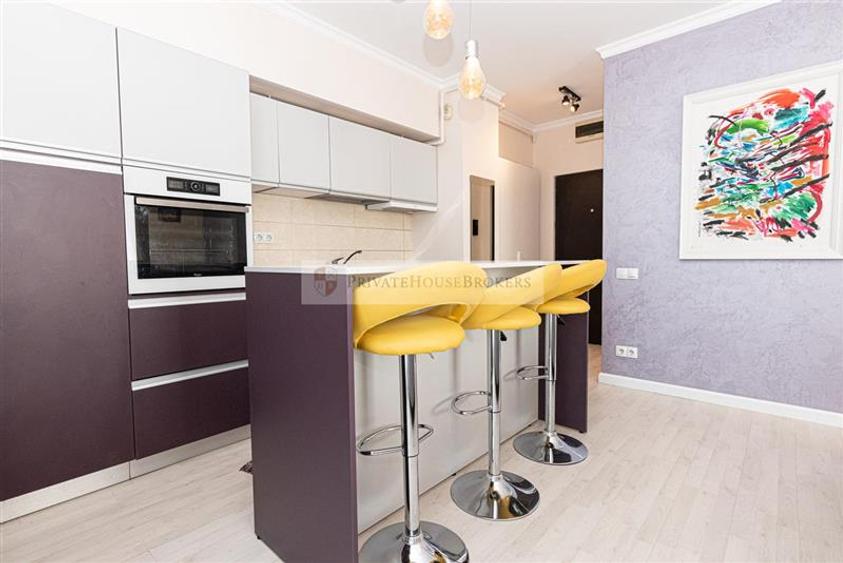 Apartament cu 2 camere semidecomandat, mobilat în Pipera