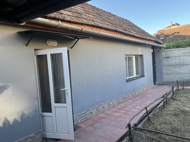 Casă cu 1 camere în Central