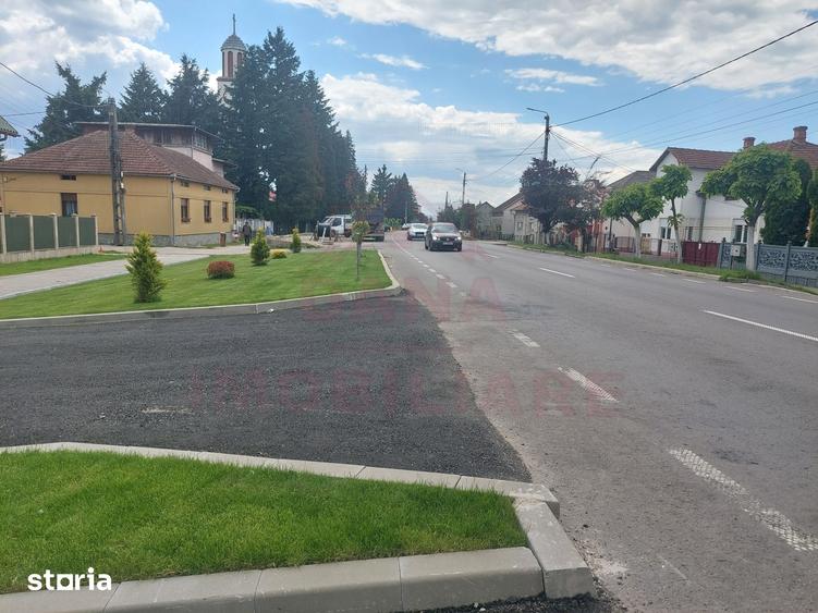 Spațiu comercial, de 84 mp, în Oțelu Roșu