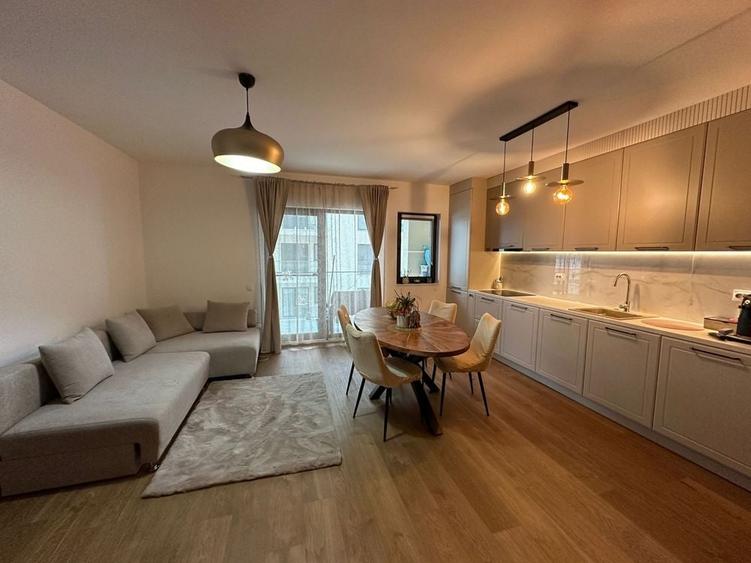 Apartament cu 3 camere în Florești