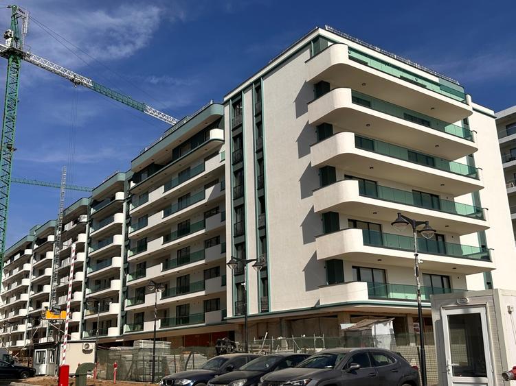 Apartament cu 2 camere semidecomandat în Est