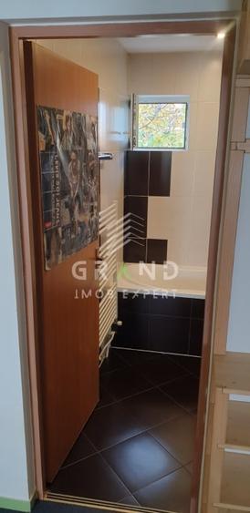 Apartament cu 2 camere decomandat, mobilat în Bulgaria