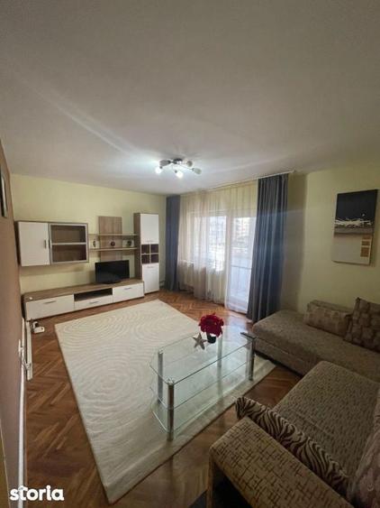 Apartament cu 3 camere, mobilat în Gării