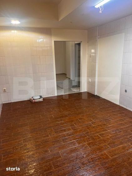 Spațiu comercial, de 200 mp, în Ciupercenii Noi