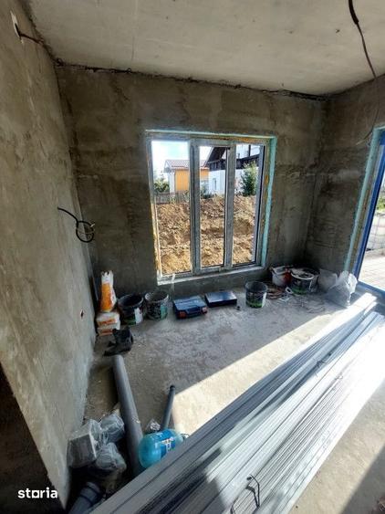 Casă cu 5 camere cu Teren 465 Mp în Cumpăna