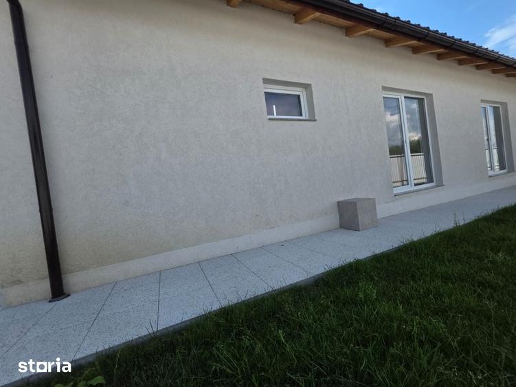 Casă cu 4 camere decomandat cu Teren 600 Mp în Hărman