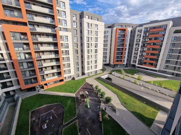 Apartament cu 2 camere semidecomandat în Spitalul Județean