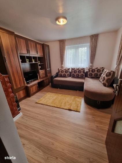 Casă cu 4 camere în Lipănescu