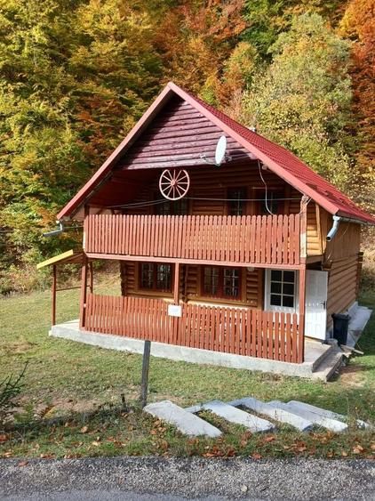 Casă cu 2 camere cu Teren 63 Mp în Central