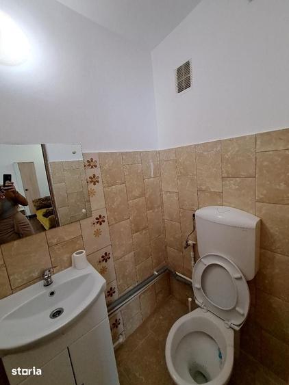 Apartament cu 3 camere în Cetate