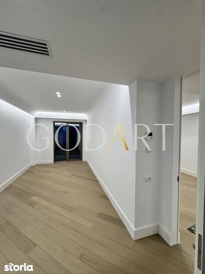 Apartament cu 3 camere în Iancu Nicolae