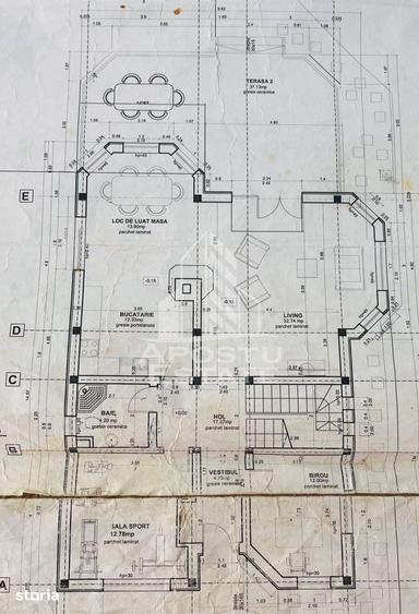 Casă cu 8 camere cu Teren 2311 Mp în Pădureni