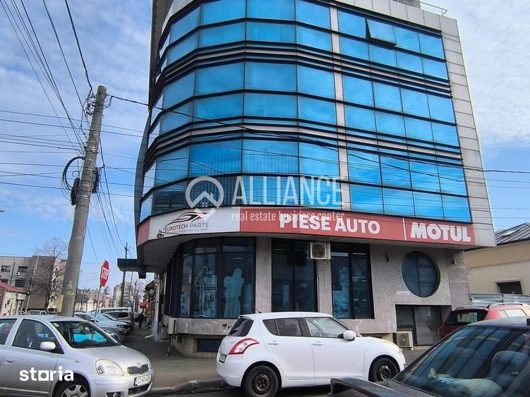 CENTRU ATELIERELOR(cod03) -Spatiu comercial cu suprafata vitrata mare - 13
