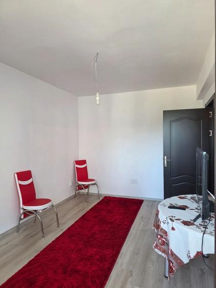 Apartament cu 2 camere decomandat, mobilat în Berceni